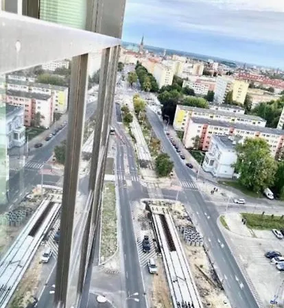 Hanza Tower Sky Pool & Jacusi & Sauna *